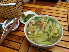 bún sườn mọc