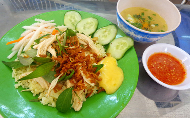 Cơm Gà Tam Kỳ Hồng Nga - Bùi Thị Xuân