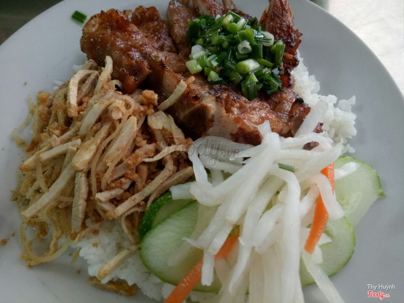 cơm tấm sườn bì