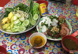 Bo nuong Nem nuong Banh Hoi