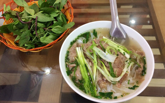 Phi Trường - Phở Bò Gia Truyền