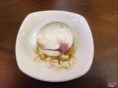 Bánh mochi hoa anh đào muối