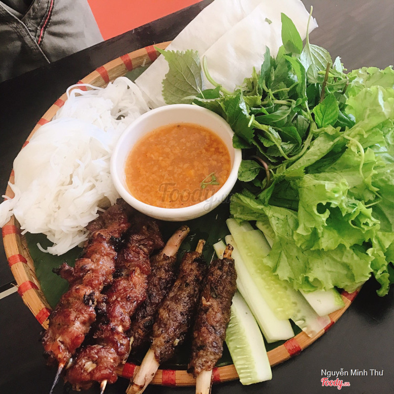 thịt nướng cuốn bánh tráng