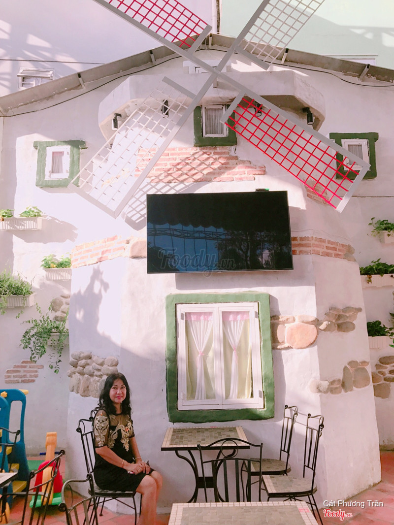 Mẹ cùng cối xay gió