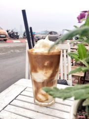 Cafe vani đá xay 35k