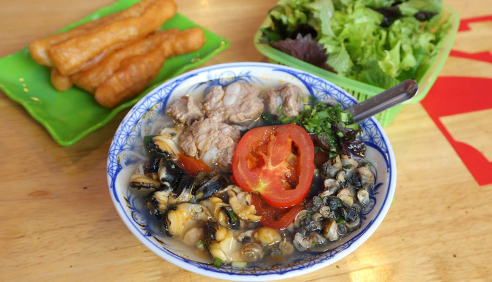 Bún Ốc Sườn Cô Sáu - Lạc Trung - 176 Lạc Trung