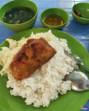Cơm gà chiên