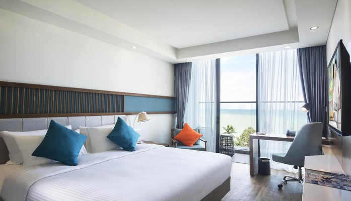 Citadines Bayfront Nha Trang Hotel