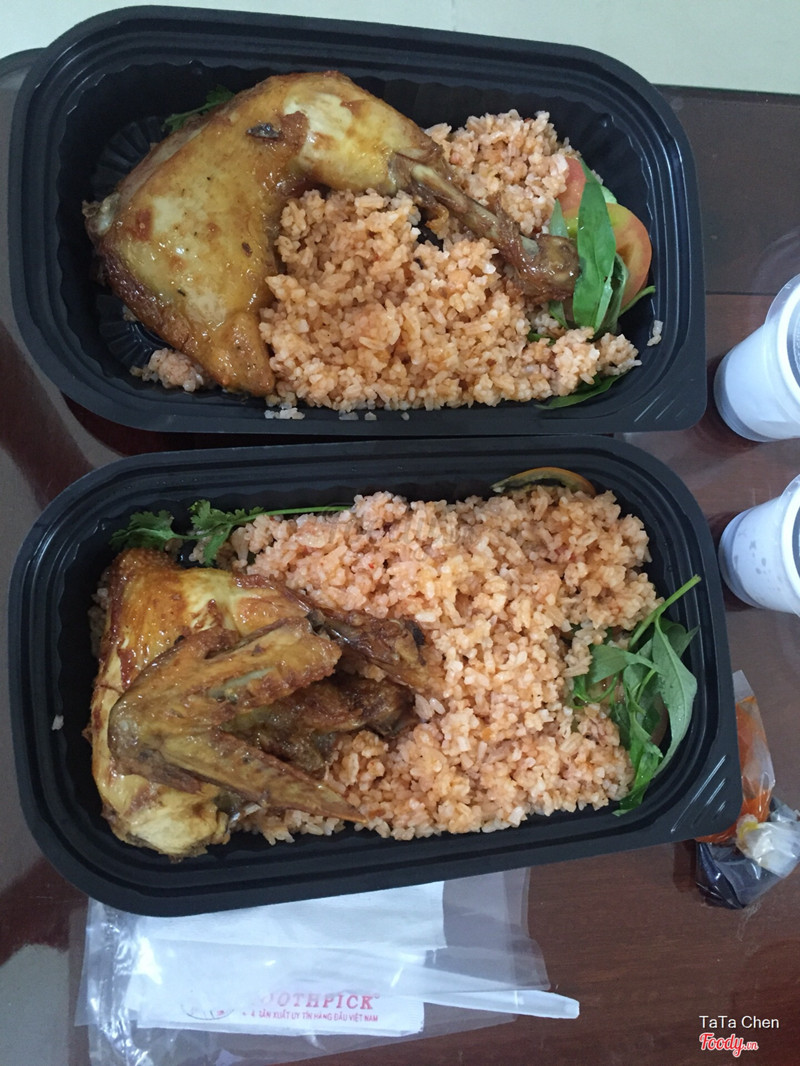 Cơm đùi gà & Cánh gà