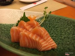 sashimi cá hồi