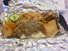 Xôi ngon lắm luôn. Ú ụ đầy. Lần nào cũng ăn ở đây. Nghiện thực sự