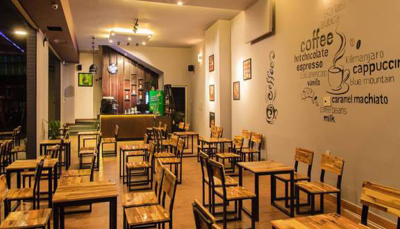 Cafe 3CE - Cách Mạng Tháng Tám