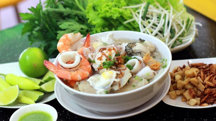 Hủ Tiếu Mực Hai Râu - Nguyễn Văn Tăng