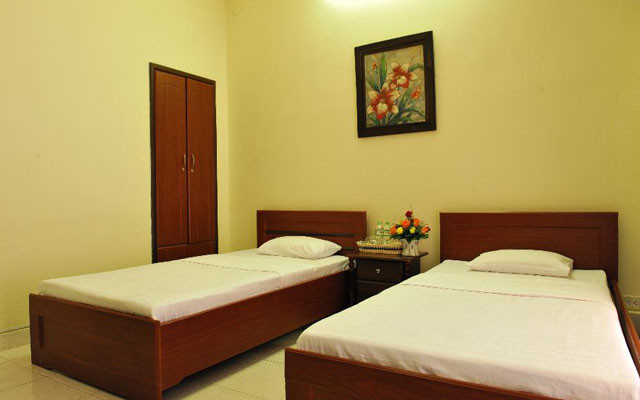 Nhà Nghỉ Nhật Quang - Lương Thúc Kỳ