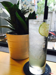 Soda chanh - Sparkling water with lemon