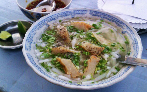 Bánh Canh Chả Cá Lóc - Tăng Bạt Hổ