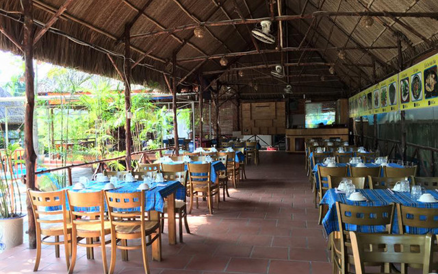 Quán Ăn Gia Đình Cây Sung