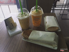 Mango Chiller 39,000đ, Lime Tea 42,000đ, Caesar Chicken Panini 39,000đ, Thai Chicken Panini 39,000đ