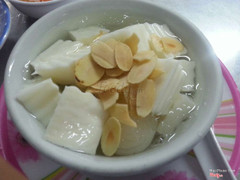 Chè khúc bạch
