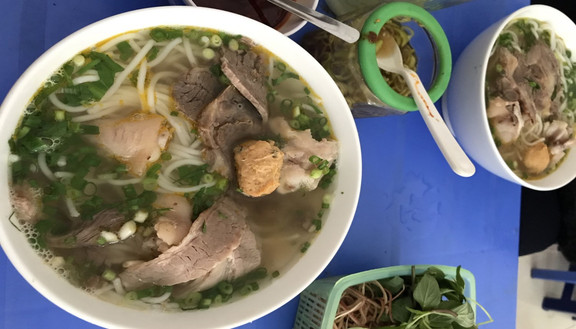 O Thủy - Bún Bò