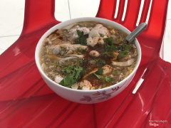 Ăn trưa nhẹ ngày mưa bão !! Súp hải sản 25k thêm 1.5(45k) bộ óc @@Ít ăn nhưng dc cái ăn lần ko ít 