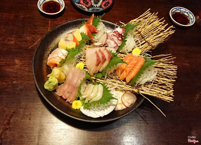 Sashimi tổng hợp