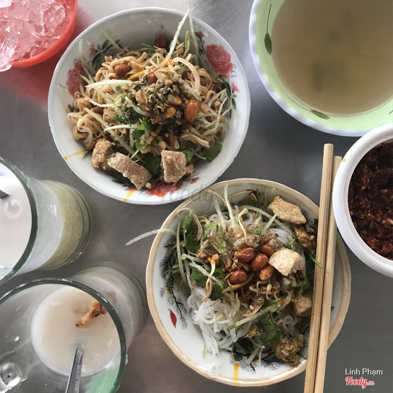 Bún + mì hến