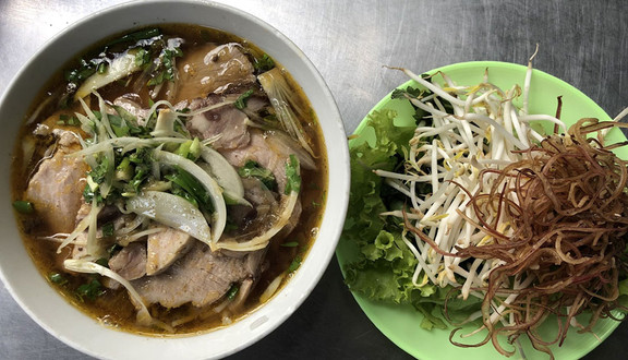 Cô Ngọc - Bún Bò Huế