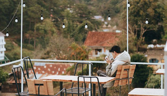 A Place Like No Other Dalat - Homestay & Cafe