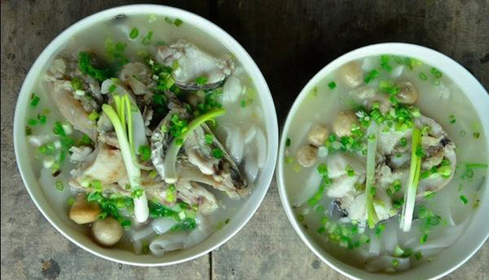 Bánh Canh Cá Lóc Bột Sắc - Trần Não
