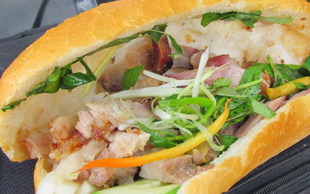 Bánh Mì Heo Quay - Trần Quốc Toản