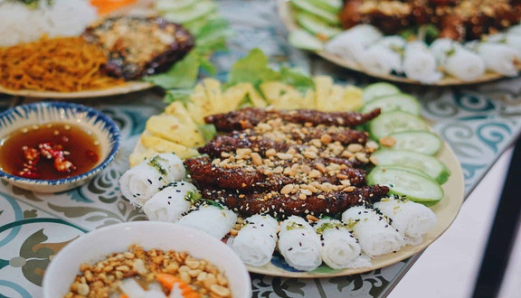 Bánh Hỏi Thịt Nướng - Mai Nguyễn