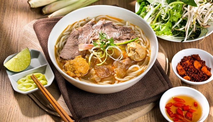 Trung Nam Hải - Bún Bò Huế - 37 Thái Thịnh