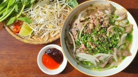 Khánh Ngân 2 - Phở - 19 Đường Số 7