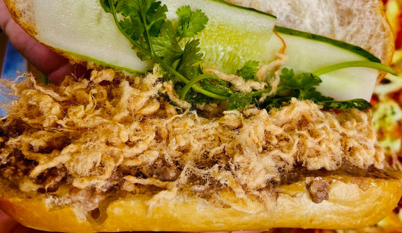 Bánh Mì & Mì Trộn Nọng - Nguyễn Tri Phương