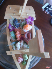 sushi thuyền 