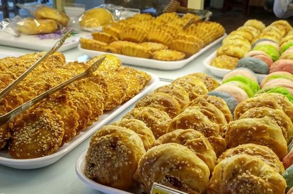 Anh Quân Bakery - 736 Lê Văn Hiến