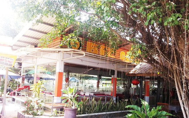 BIZ Cafe Fastfood - Amata