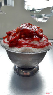 bingsu sốt dâu tây