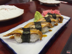 sushi lươn nướng