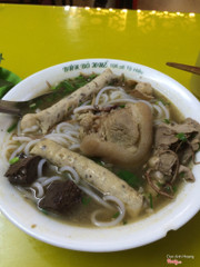 bún bò giò nạc