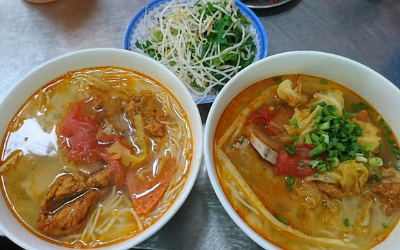 Liên Sồi - Bún Chả Cá Gia Truyền