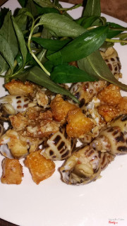 ốc hương cháy tỏi