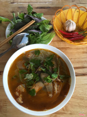 Bún gân