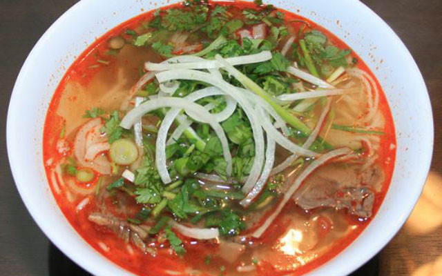 Bún Bò Huế 349 - Nguyễn Huệ