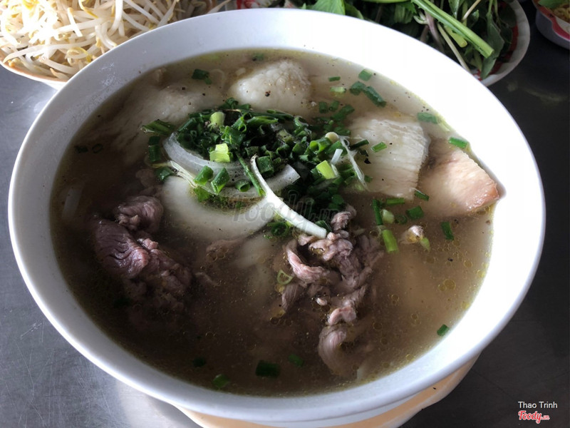 Phở tái gầu