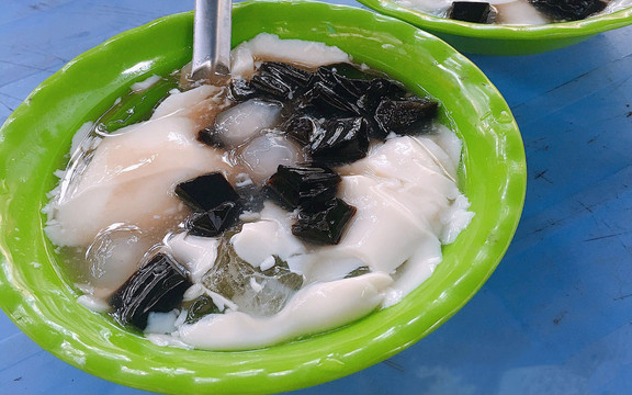 Tào Phớ & Chè Đỗ Đen - Giảng Võ