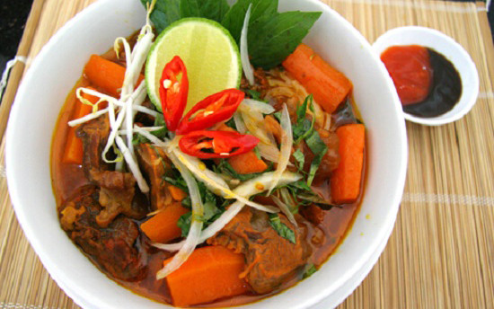 Bò Kho & Miến Gà - Trần Quang Diệu