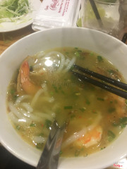 Bánh canh đang ăn dang dở 🤣