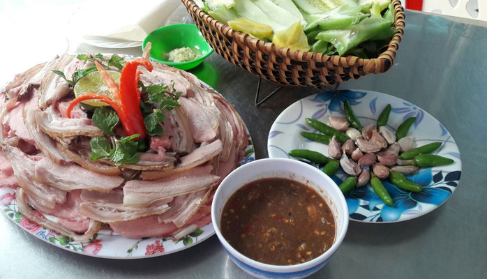 Bê Thui Bốn Mùa